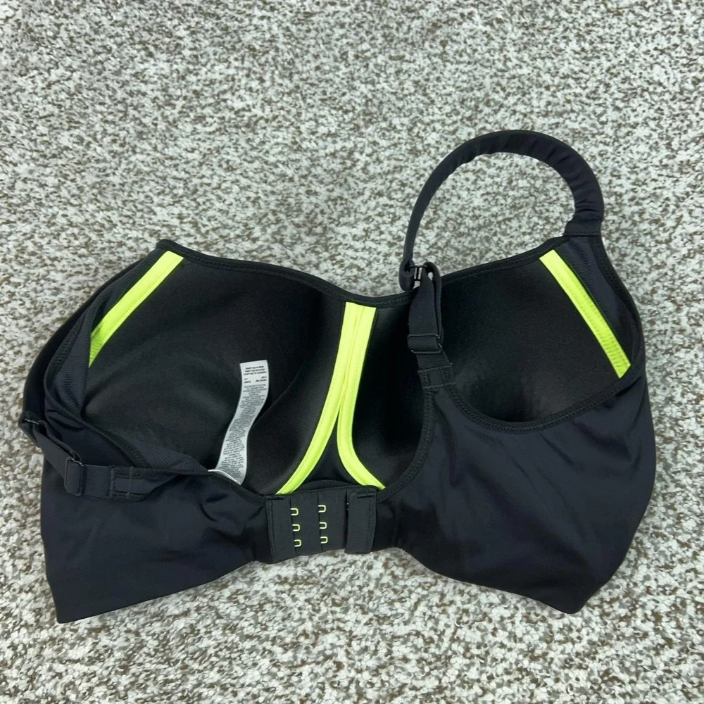 Nike Sports Bra Womens 36E Black Padded High Support Workout Gym Swoosh Logo